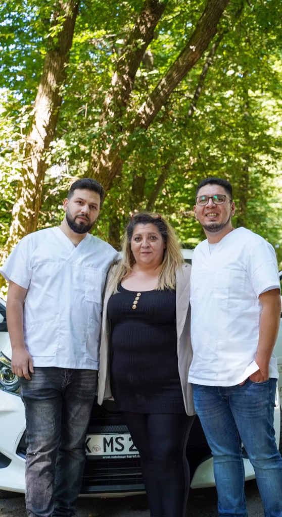 Das Team von aps | Ambulanter Pflegedienst draußen - Inhaber & Mitarbeiter